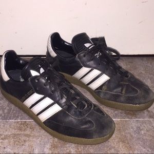 ADIDAS indoor soccer cleats♣️